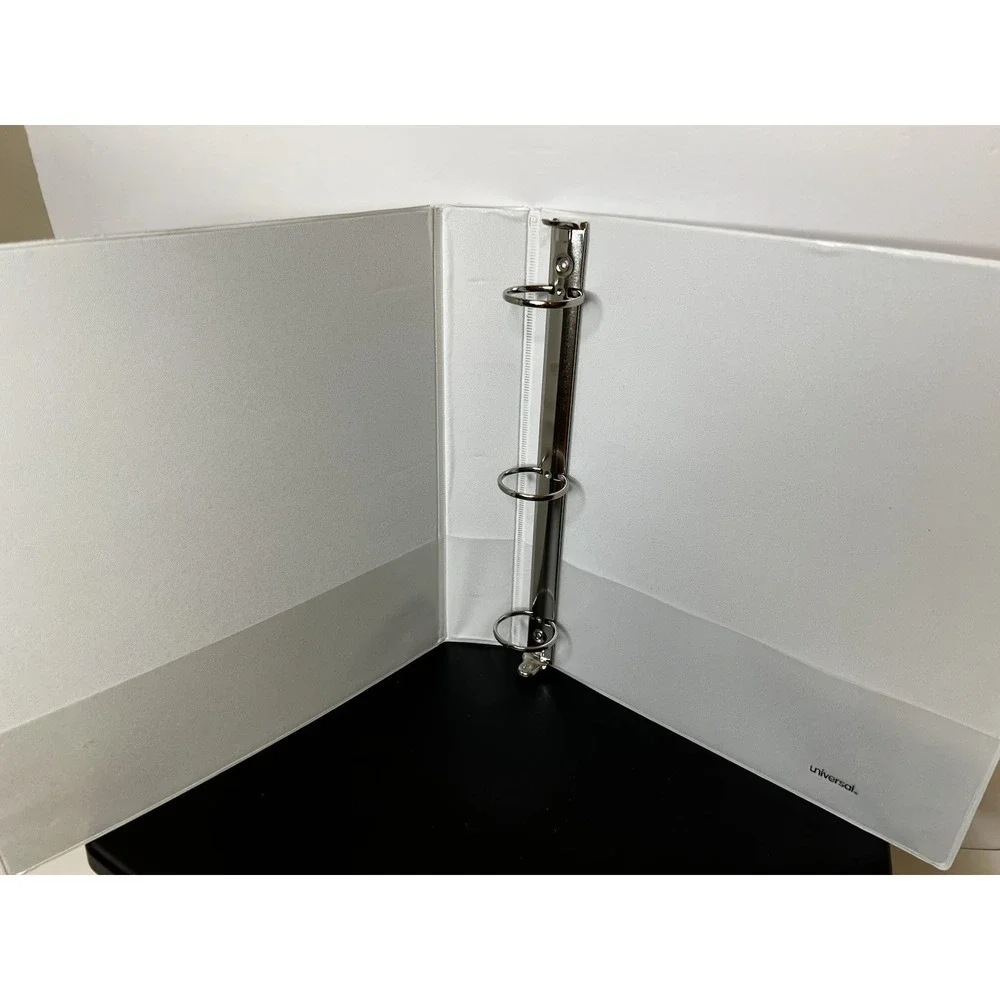 Universal Deluxe Round Ring View Binder, 1.5